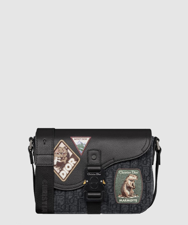 Saddle 스몰 플랩 스트랩백  1ADPO